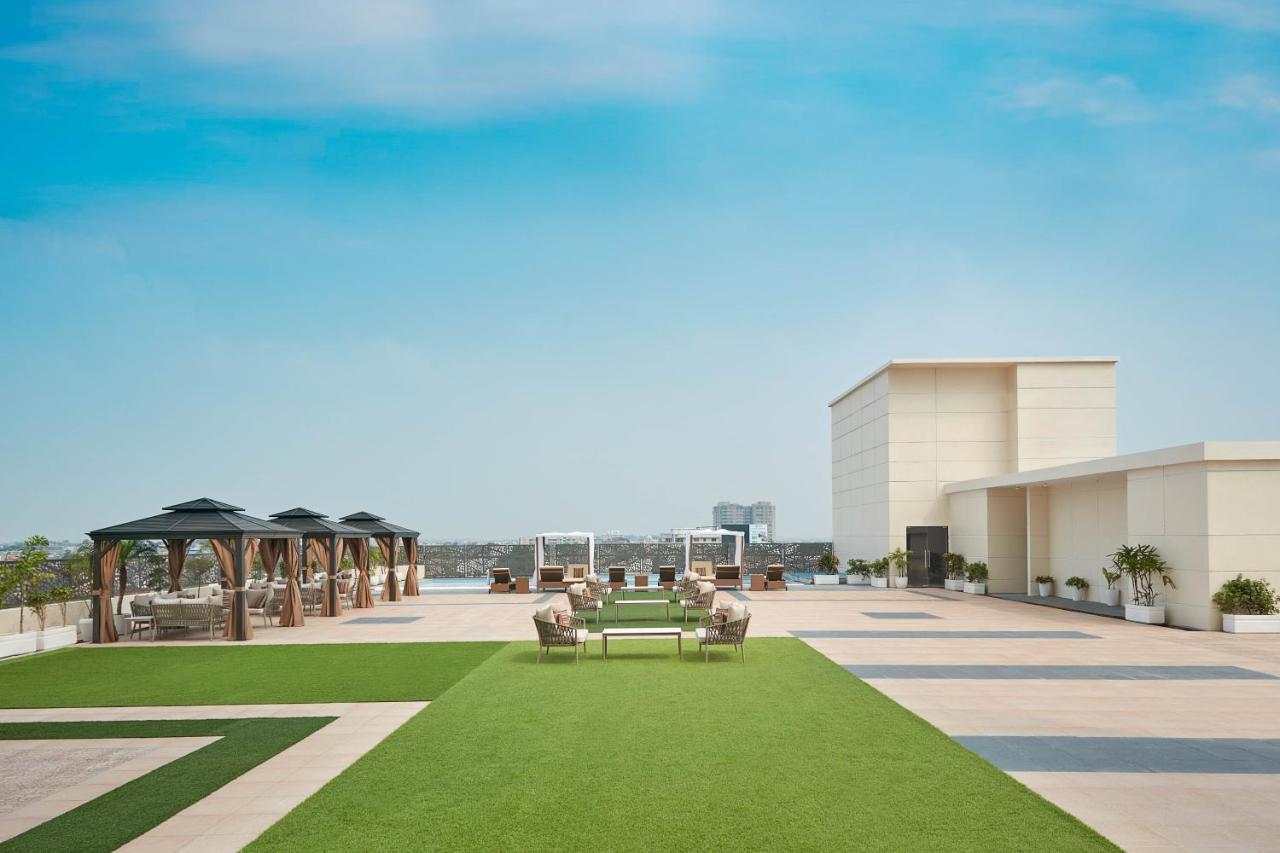Doubletree By Hilton พาราณสี ภายนอก รูปภาพ