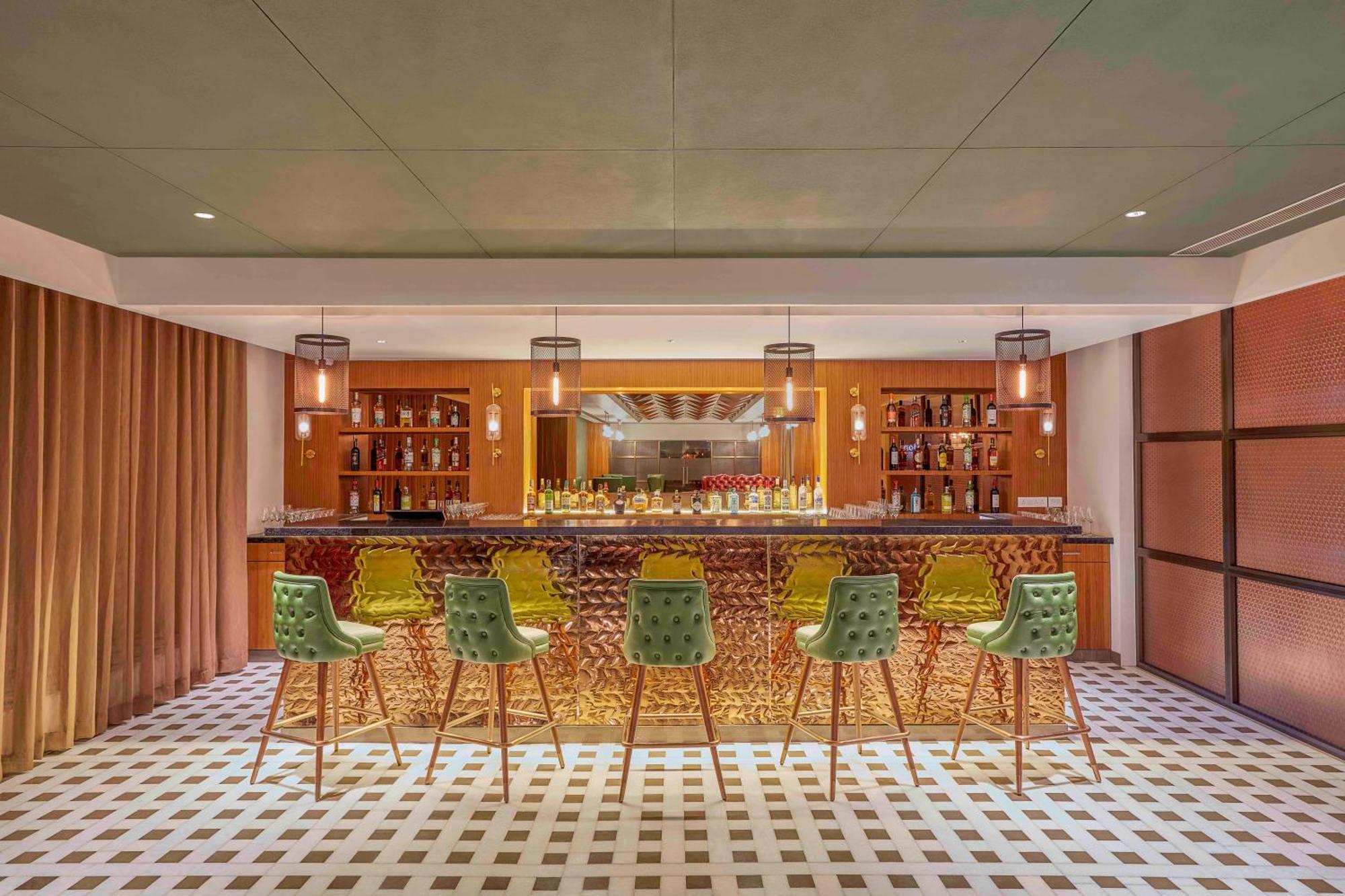 Doubletree By Hilton พาราณสี ภายนอก รูปภาพ