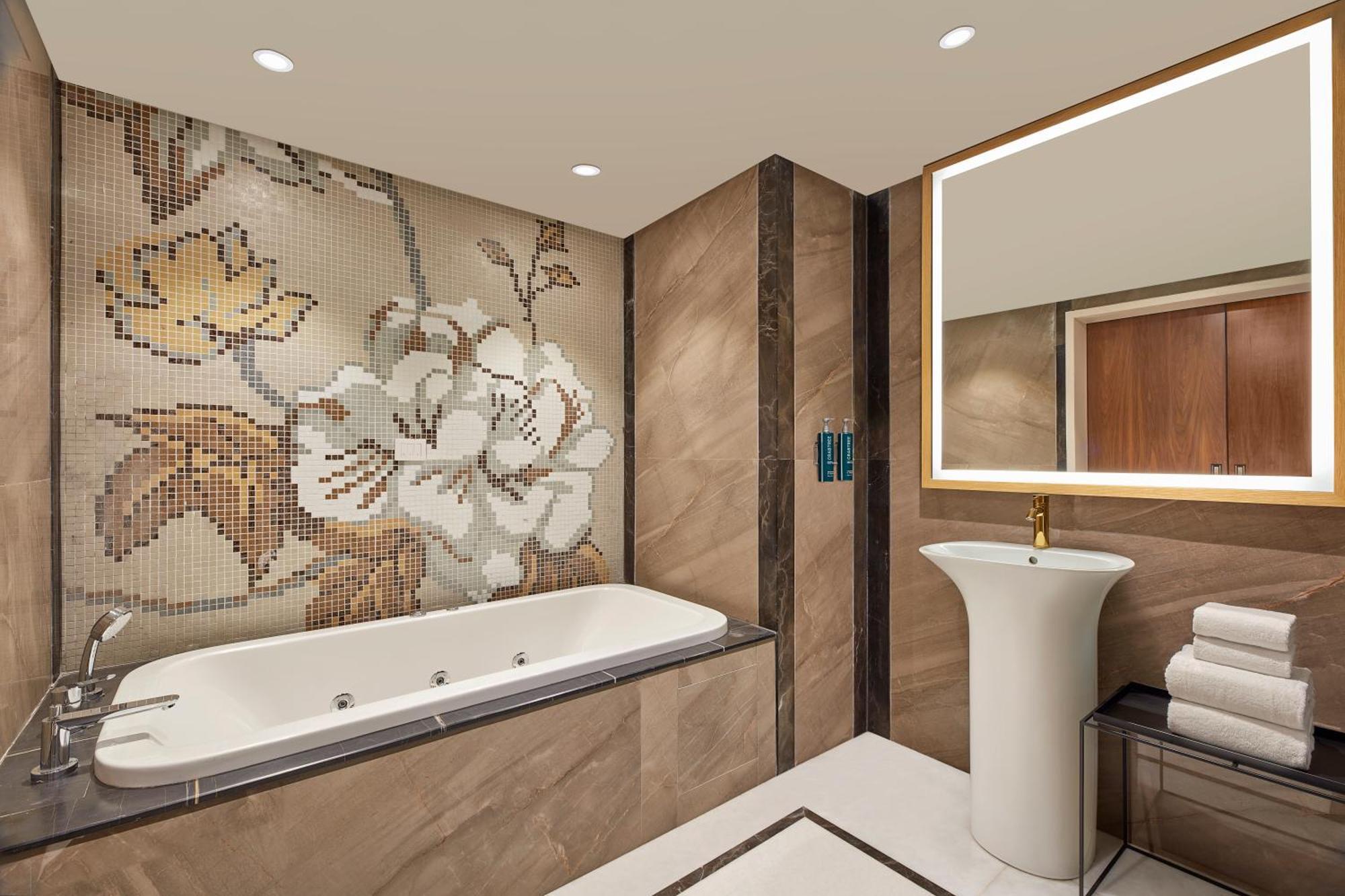 Doubletree By Hilton พาราณสี ภายนอก รูปภาพ