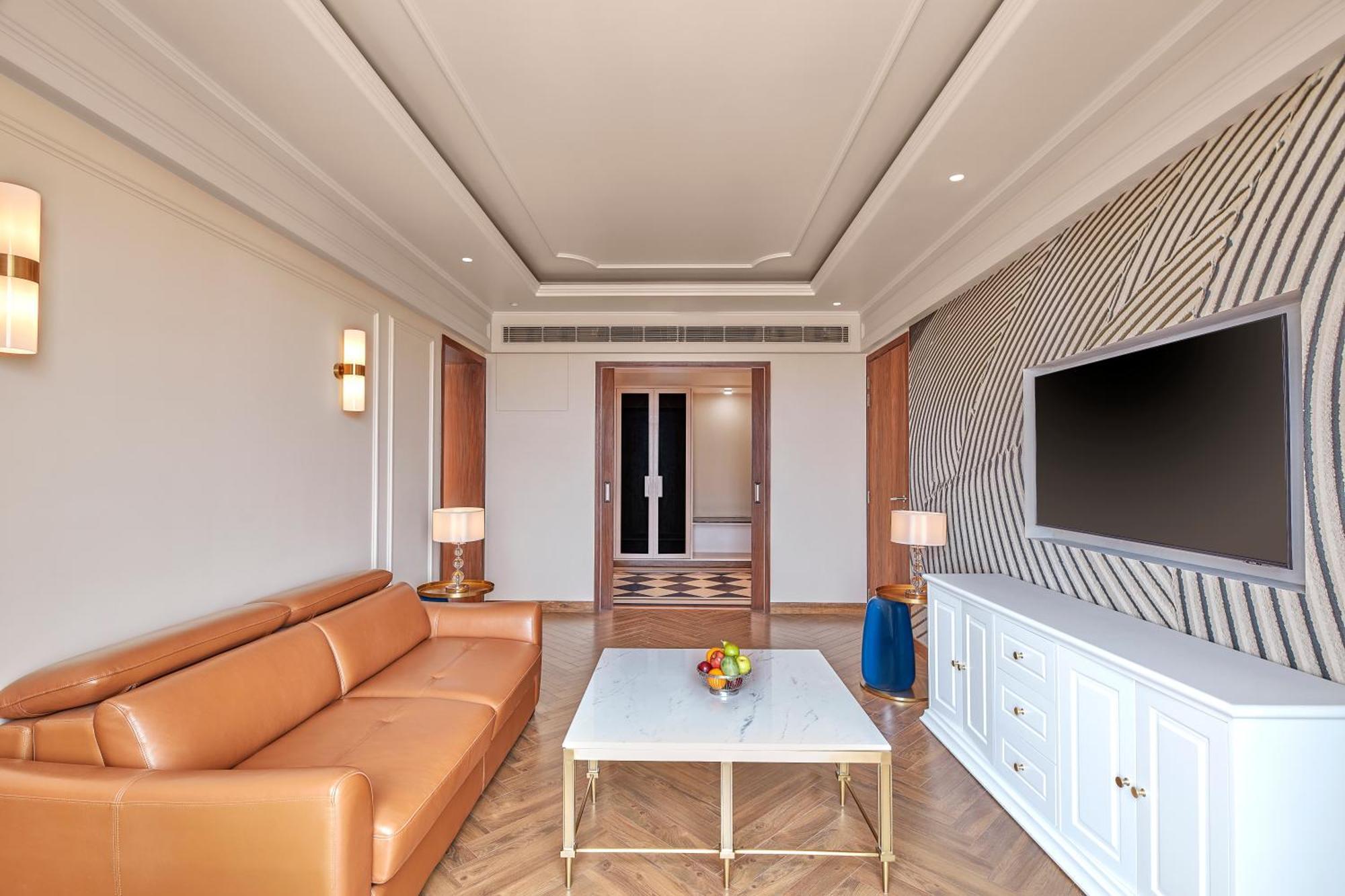 Doubletree By Hilton พาราณสี ภายนอก รูปภาพ