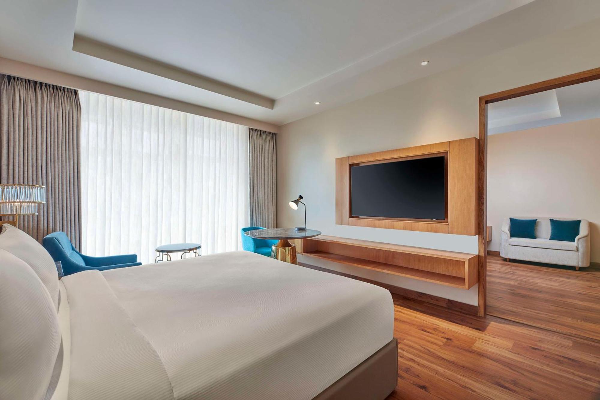 Doubletree By Hilton พาราณสี ภายนอก รูปภาพ